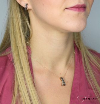 Złota zawieszka DIAMENT różowe złoto, białe i czarne diamenty to piękna zawieszka z różowego złota 0660027078 HSI zawieszka wykonana ze złota próby 585. Złote zawieszki (2).JPG